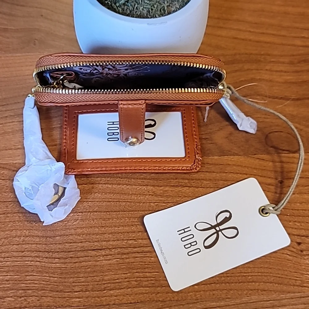HOBO Katya Amber Leather Credit Card Holder - Picture 5 of 5